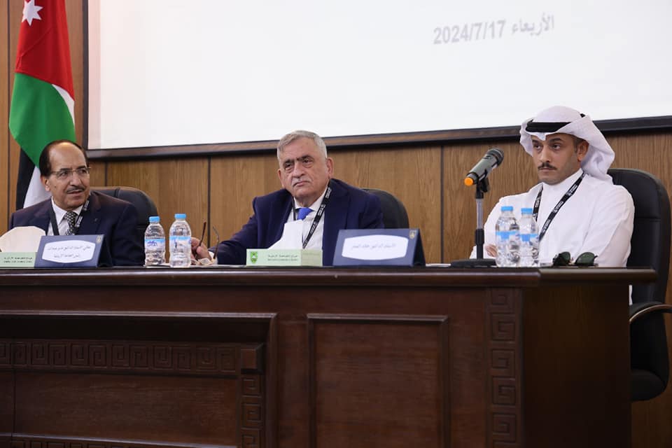 00مؤتمر الآداب.jpg